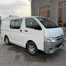 Toyota Hiace 2025
