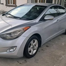 Hyundai Elantra 2011