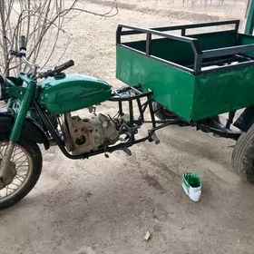 Ural 4320 1985