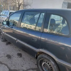 Opel Zafira 2002