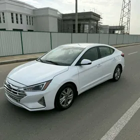 Hyundai Elantra 2020