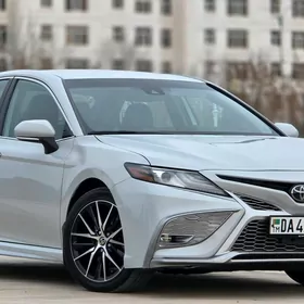 Toyota Camry 2022