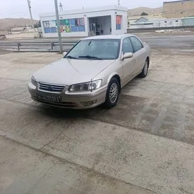 Toyota Camry 2001