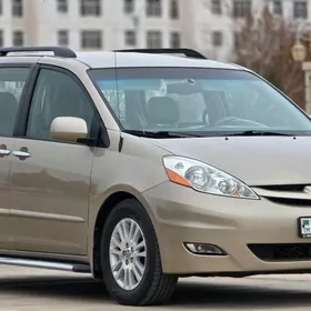 Toyota Sienna 2008