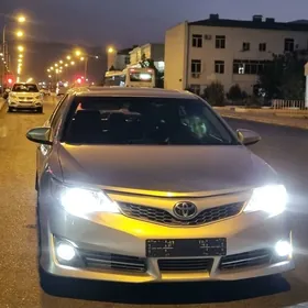 Toyota Camry 2013