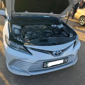 Toyota Camry 2022