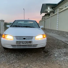 Toyota Camry 1999