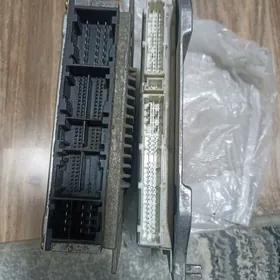 Mercedes 4,2 Kampyuter