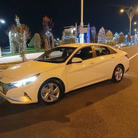 Hyundai Elantra 2021