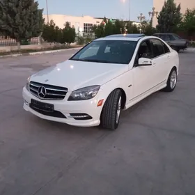 Mercedes-Benz C300 2010