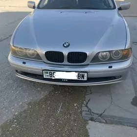 BMW E39 2001