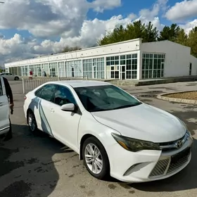 Toyota Camry 2016