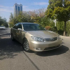 Toyota Camry 2005