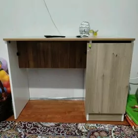 dyrnakcylar ucin stol