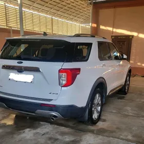 Ford Explorer 2021