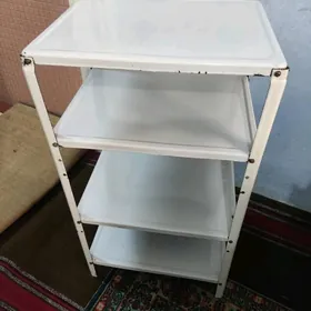 металлическая тумбачка