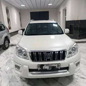 Toyota Land Cruiser Prado 2013