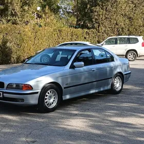 BMW E39 1998
