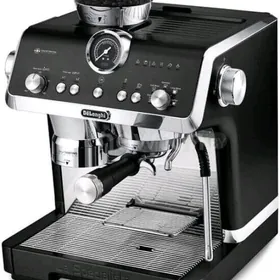 Кофе машина kofemasin Delonghi