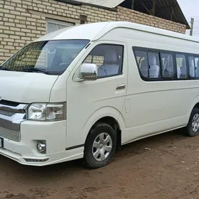 Toyota Hiace 2012