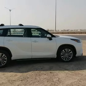 Toyota Highlander 2020