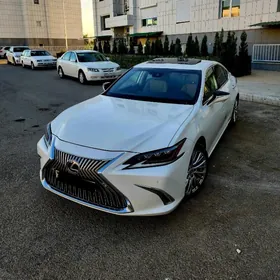 Lexus ES 350 2021