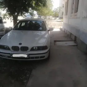 BMW E39 1999