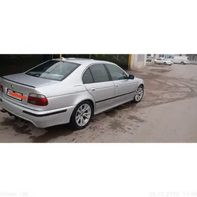 BMW E39 1998