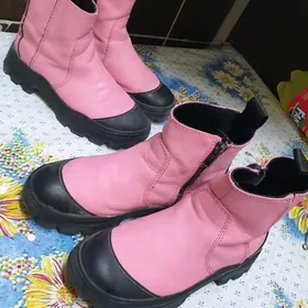 Сапожки Zara 33rr