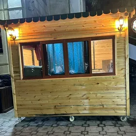 Будка деревянная, мобильная