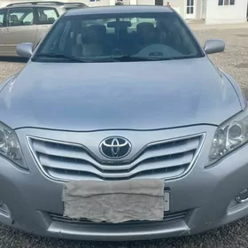 Toyota Camry 2011