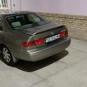 Toyota Camry 2000