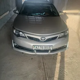 Toyota Camry 2013