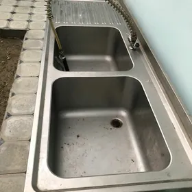 rakawina nerzaweyka kafe ucin