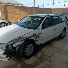 Toyota Camry 2001