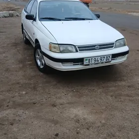 Toyota Carina 1993