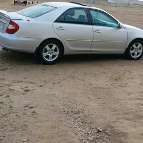 Toyota Camry 2004