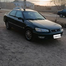 Toyota Camry 2001