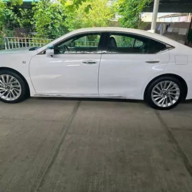 Lexus ES 350 2021