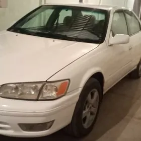 Toyota Camry 1999