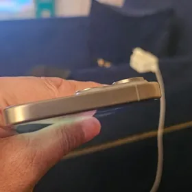 айфон 15 про макс 512 гб  90