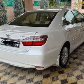 Toyota Camry 2015
