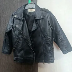 Детская кожаная куртка и пиджа