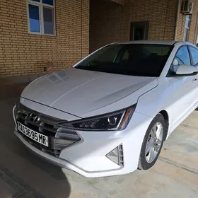 Hyundai Elantra 2020