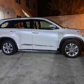 Toyota Highlander 2018