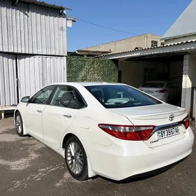 Toyota Camry 2015