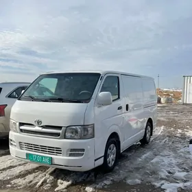 Toyota Hiace 2006