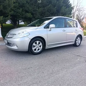 Nissan Versa 2010