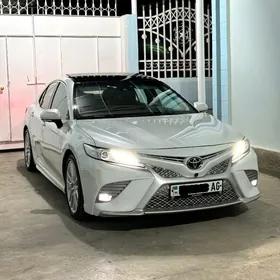 Toyota Camry 2018