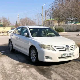 Toyota Camry 2011